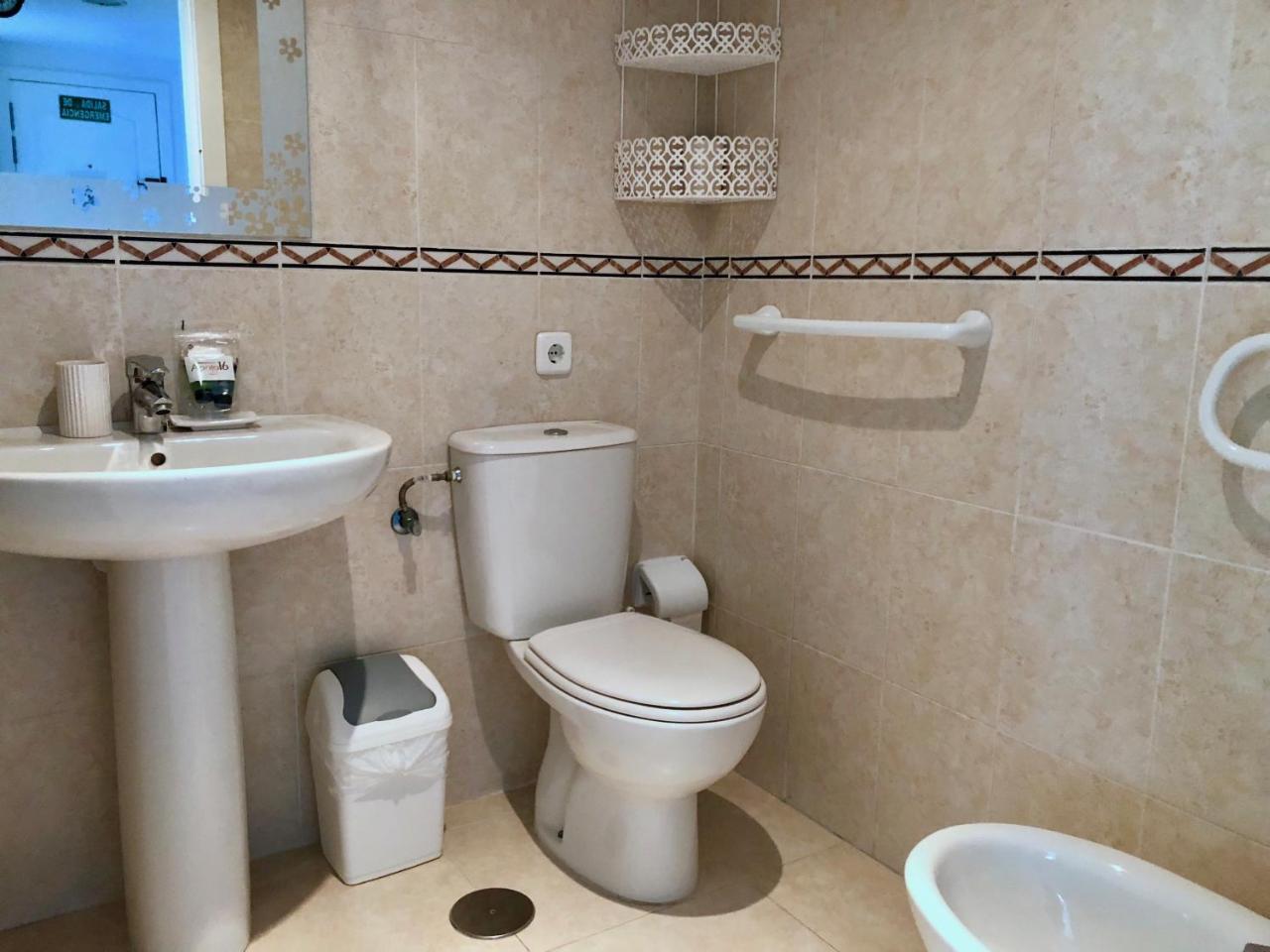 Clubrent - Apartamentos Apolo 17 カルプ エクステリア 写真